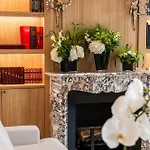 Madame - Saint-germain-des-pres Hotel 4*