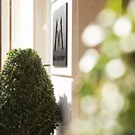 La Madame 4* Parigi