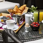 La Madame Hotel 4*