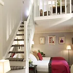 Madame - Saint-germain-des-pres 4* פריז