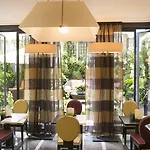 Madame - Saint-germain-des-pres 4* פריז