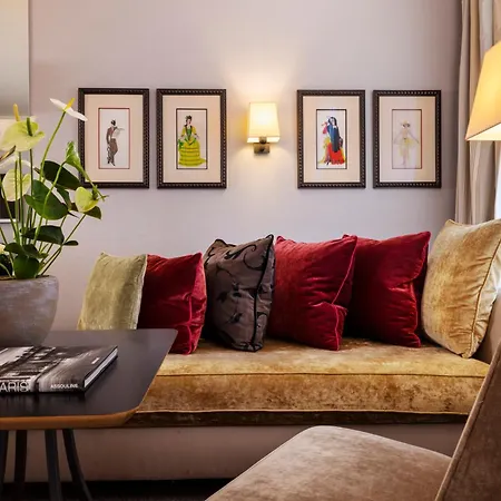 La Madame Hotel