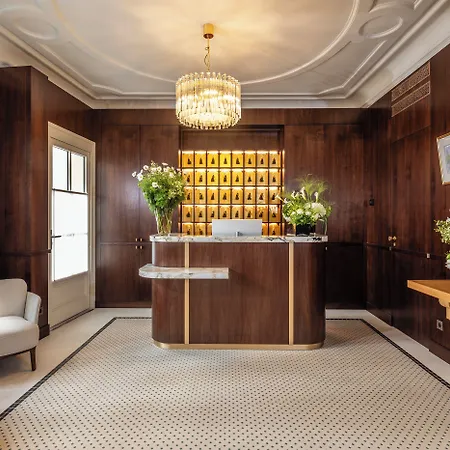 La Madame 4* Parigi