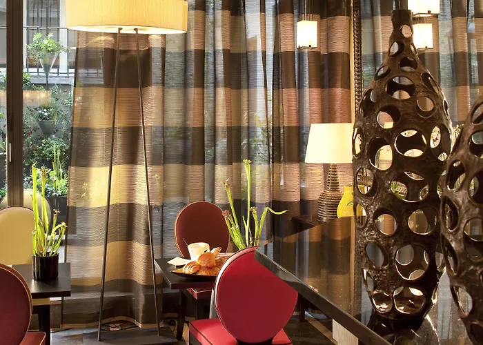 Madame - Saint-germain-des-pres Paris